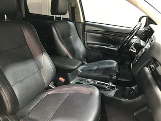 SUV Mitsubishi Outlander 7 av 20