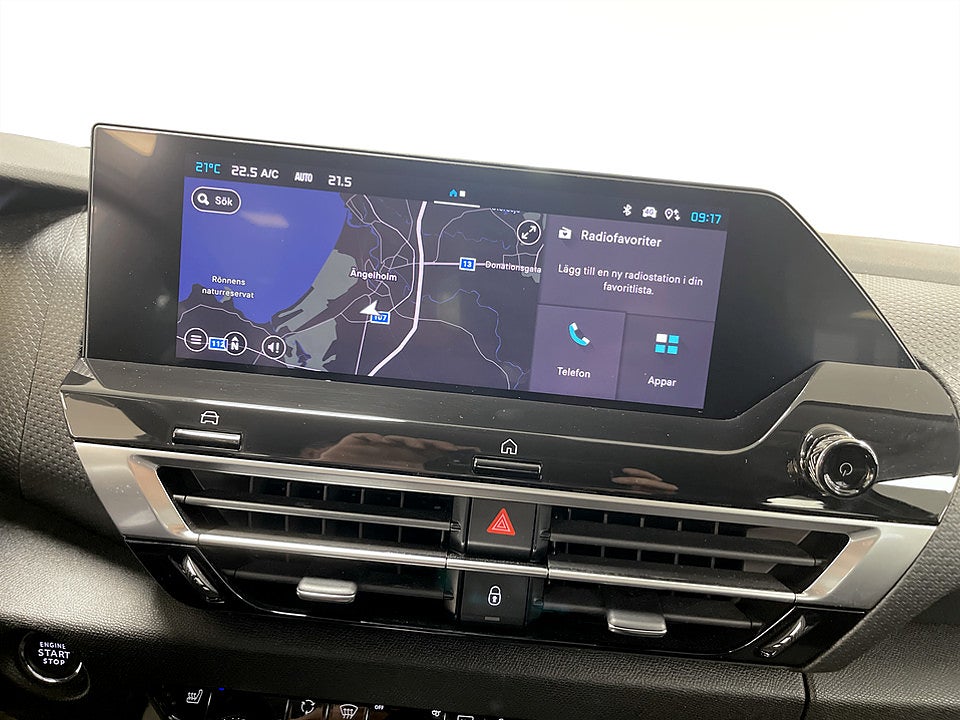 Bild på Citroën C4-X Shine 1.2 PT 130hk Aut B-KAMERA NAVI