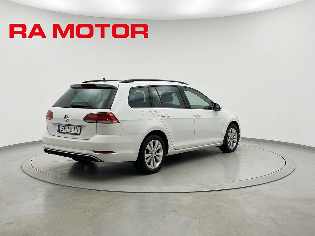 Volkswagen Golf SC 1.6 TDI 116hk | D-värm | Backkamera | Adaptiv-Fart 2019