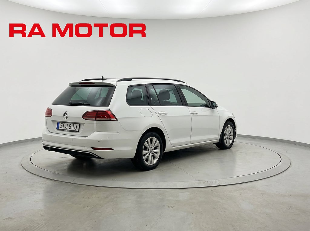 Volkswagen Golf SC 1.6 TDI 116hk | D-värm | Backkamera | Adaptiv-Fart