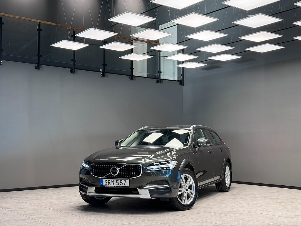 Volvo V90 Cross Country D4 AWD Momentum/VOC/Drag/Navi/B-Kam