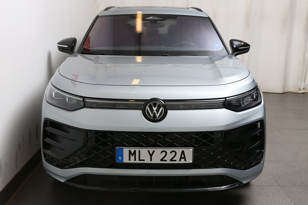 Volkswagen Tayron 2,0 TDI 4M R-Line 7-Sits Värme Drag VAT 2025
