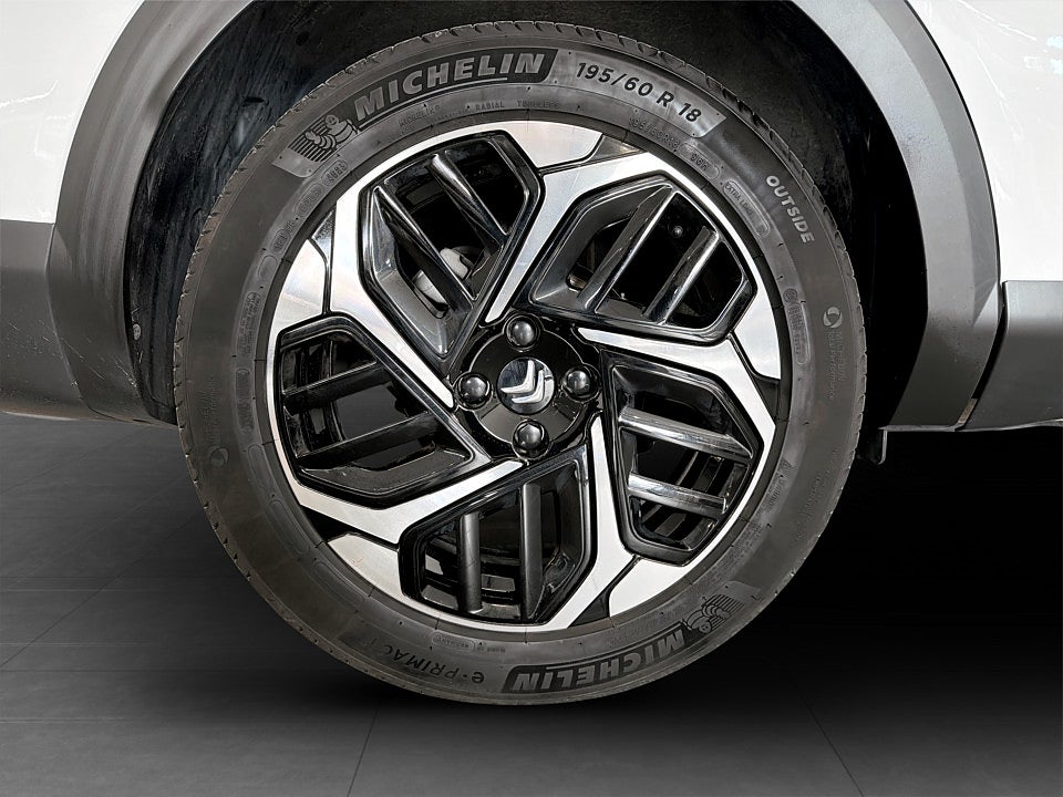 Bild på Citroën C4-X Shine 1.2 PT 130hk Aut B-KAMERA CARPLAY