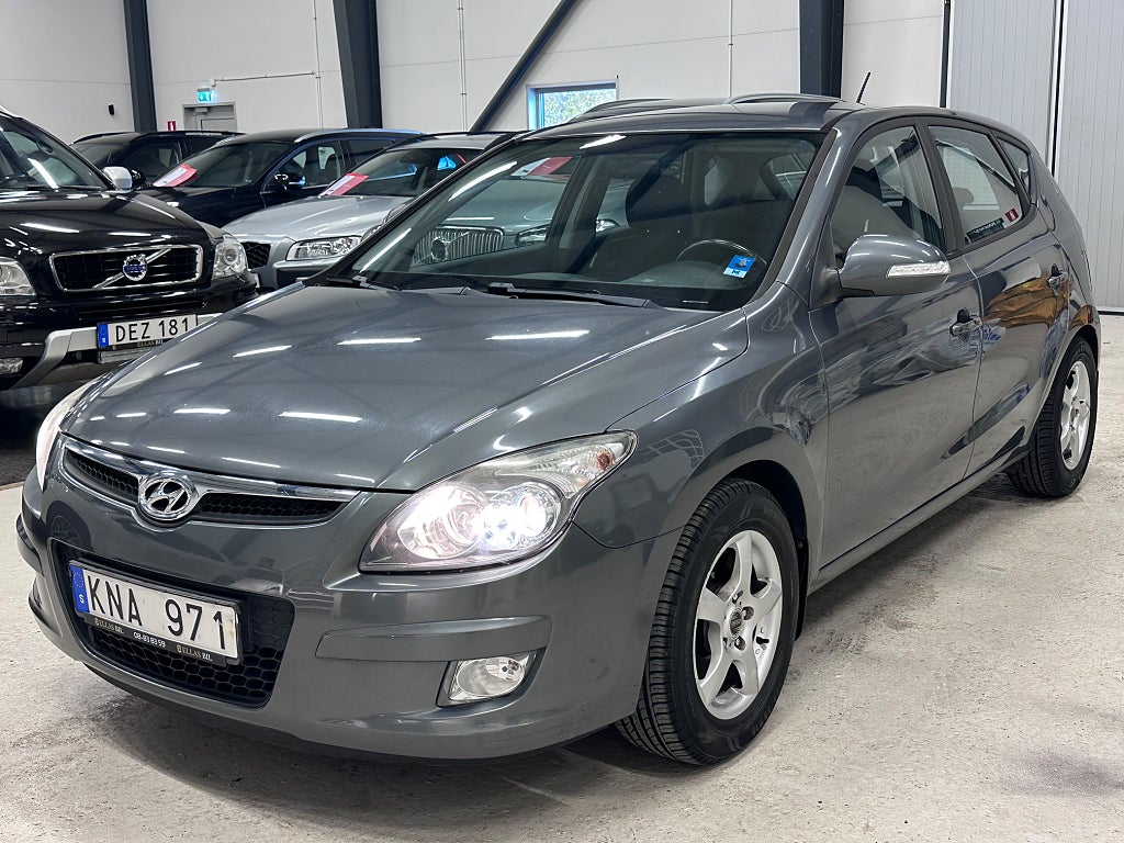 Hyundai i30 1.6 CRDi 116HK M-VÄRM LÅGMIL 0,45L/MIL 1 ÄGARE