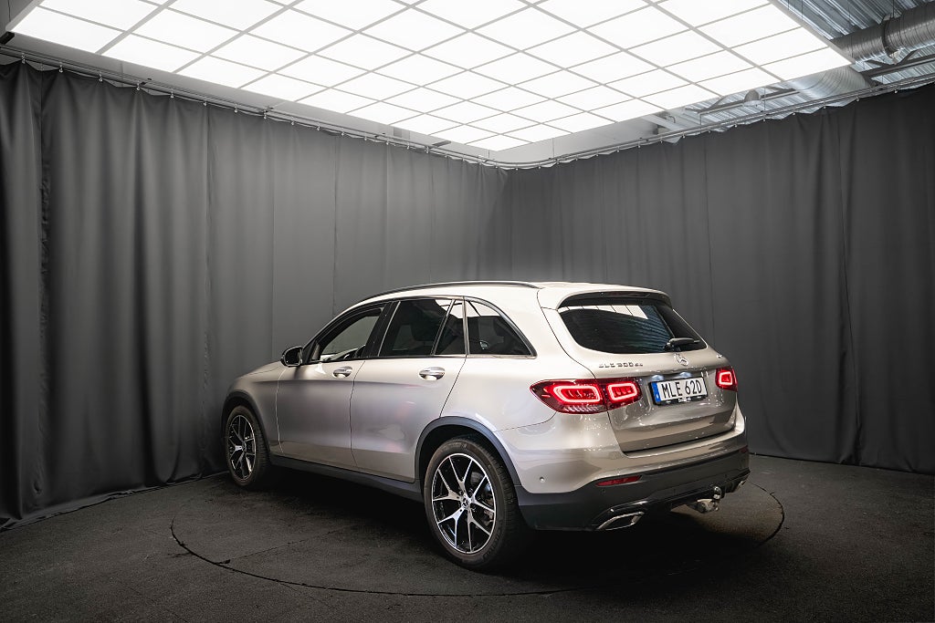 Mercedes-Benz GLC 300 de 4M AMG LUFT PANO HUD ELSTOL DRAG 360° LÄDER