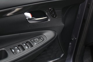 SUV Hyundai Santa Fe 9 av 17