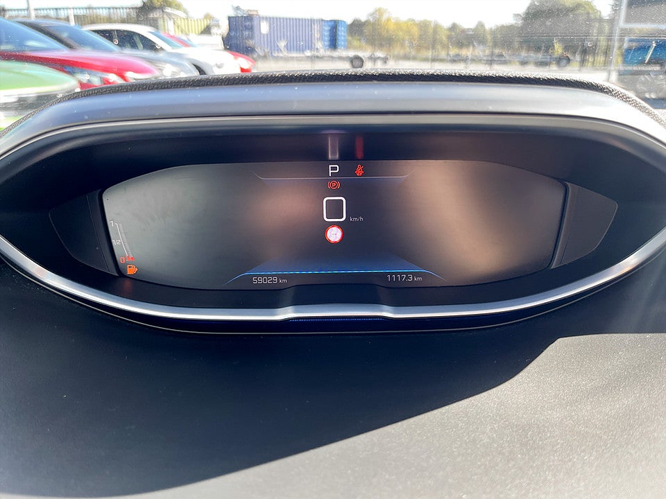 Bild på Peugeot 3008 Allure 1.2 PT 130hk Aut B-KAMERA DRAG 