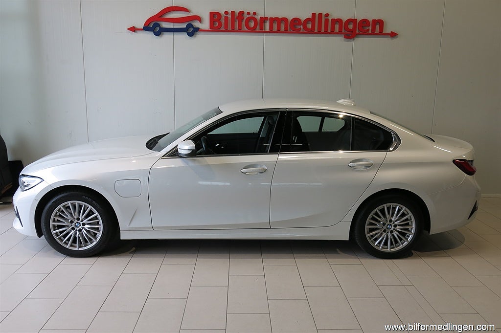BMW 330e 292hk G20 Luxury Line Navi V-Hjul iPerformance