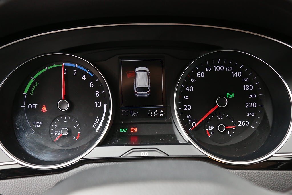 Volkswagen Passat GTE 218hk DSG Sportscombi Navi Kamera Drag 2020