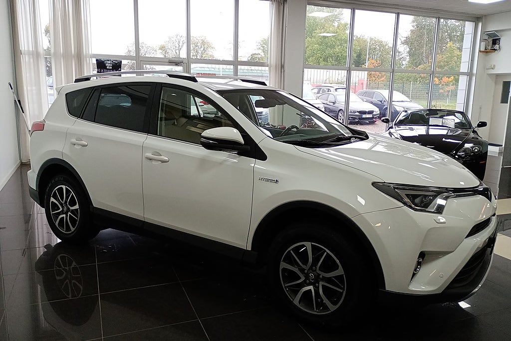 Toyota RAV4 2016 - miniatyr 5