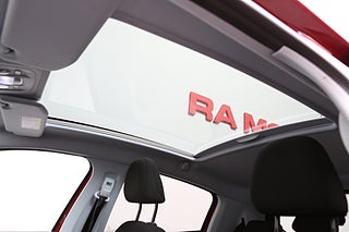 Halvkombi Peugeot 208 12 av 22