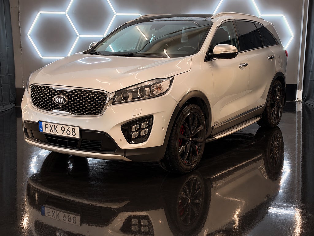 Kia Sorento 2.2 CRDi AWD / PANO /  7 Sits / 360* / Rattvärme