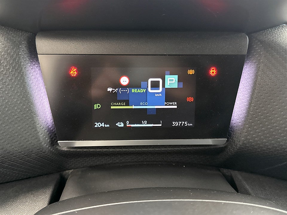 Bild på Citroën e-C4 Shine 50kWh 136hk Aut B-KAMERA CARPLAY