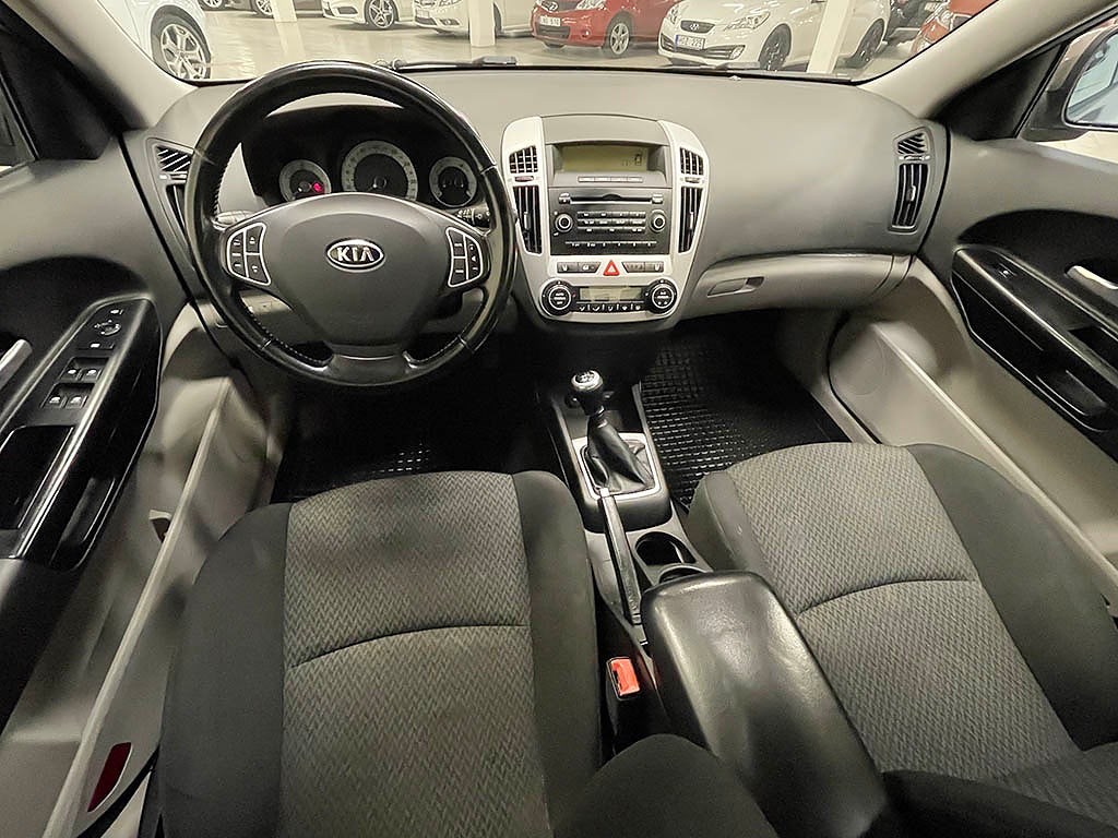 Kia Ceed 1,6 ex