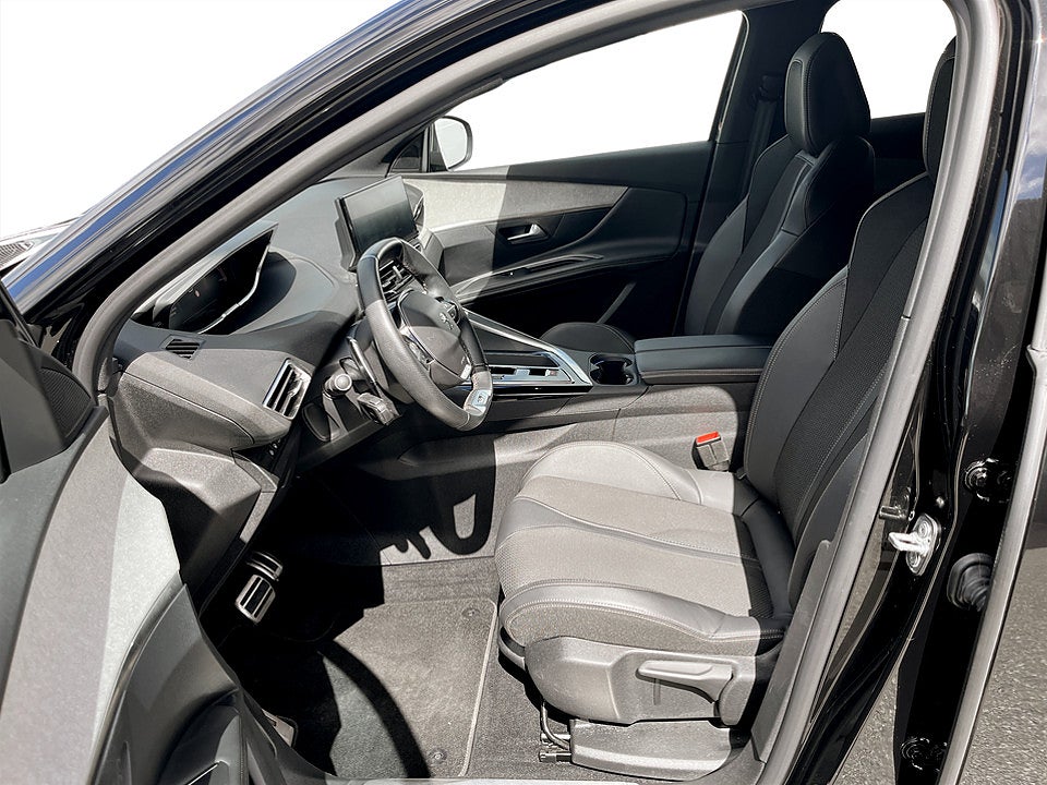 Bild på Peugeot 3008 GT Black Pack 1.2 PT 130hk Aut B-KAMERA CARPLAY