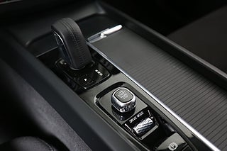 SUV Volvo XC60 16 av 29