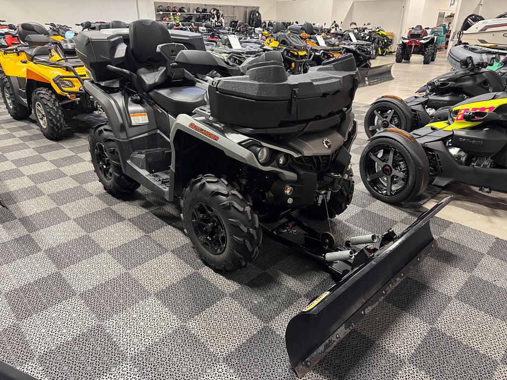 Can-Am Outlander 1000 Max Xu T3B 
