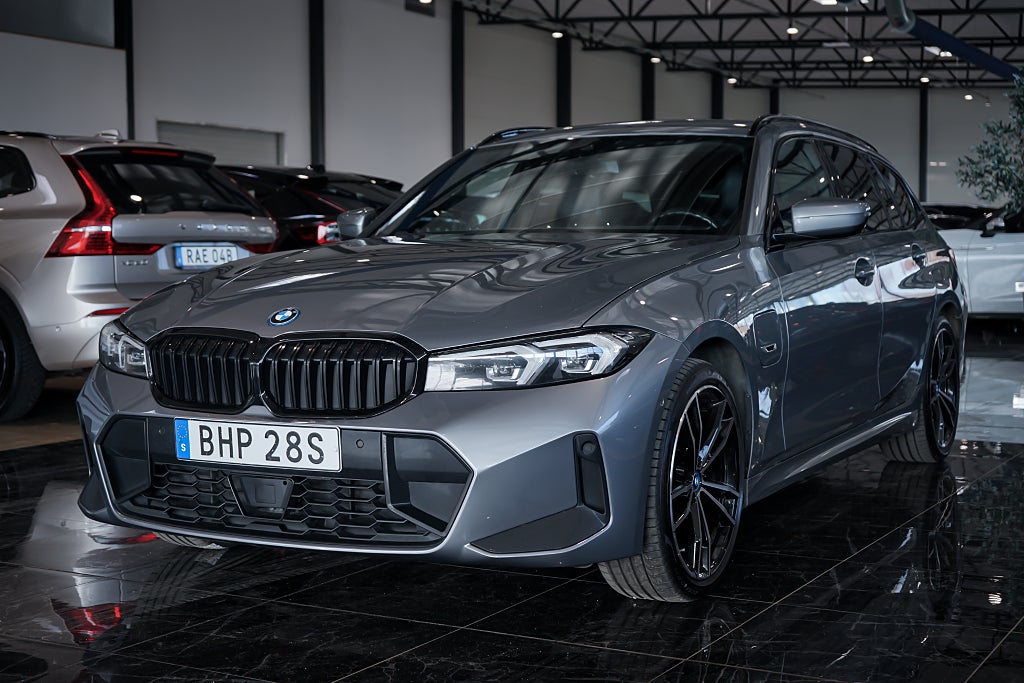 BMW 330e xDrive Touring Steptronic M Sport Kamera Drag 