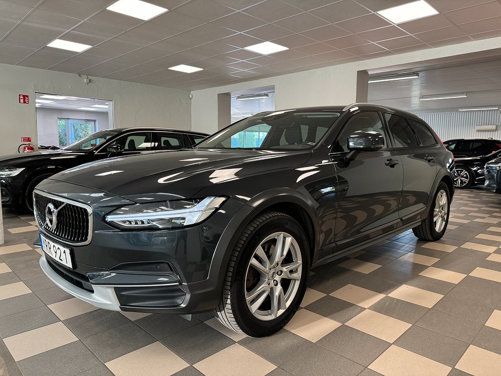 Volvo V90 Cross Country D4 AWD Geartronic CarPlay Drag Dieselv. Kamrembytt