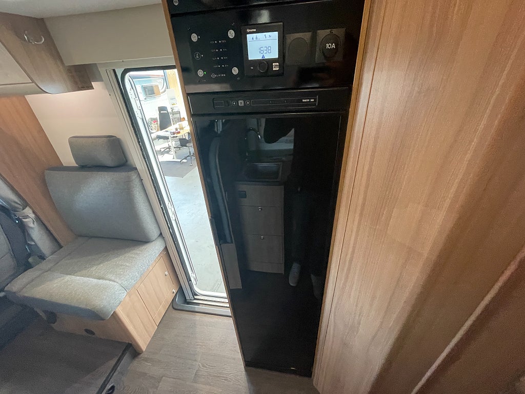 Sun Living S 75 SL / B-körkort / Taksäng / 5 bältad / 4779kr/mån / - Sun Living