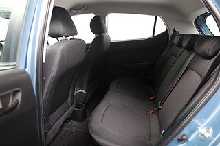 Halvkombi Hyundai i10 18 av 19