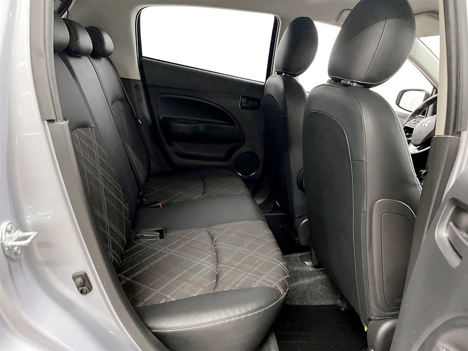 Bild på Mitsubishi Space Star Elegance 1.2 71hk Aut - B-KAMERA, FARTHÅLLARE