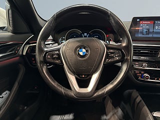BMW 520d xDrive Touring Drag Kamera Skinn Dvärm S/V-hjul – bild 9