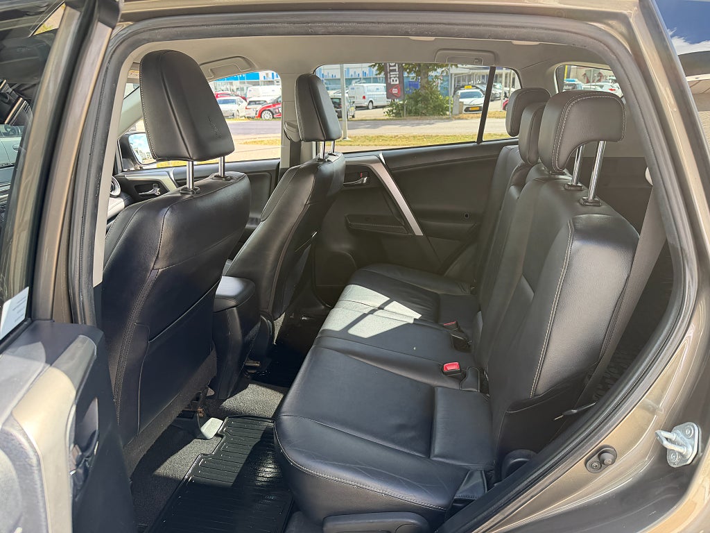 Toyota RAV4 2.2 D-4D AWD Executive