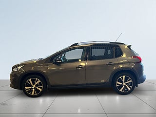 Peugeot 2008 1.2 PureTech 110 EAT GT P-Sens/MoK-Värm/Pano/SoV-Däck – bild 4