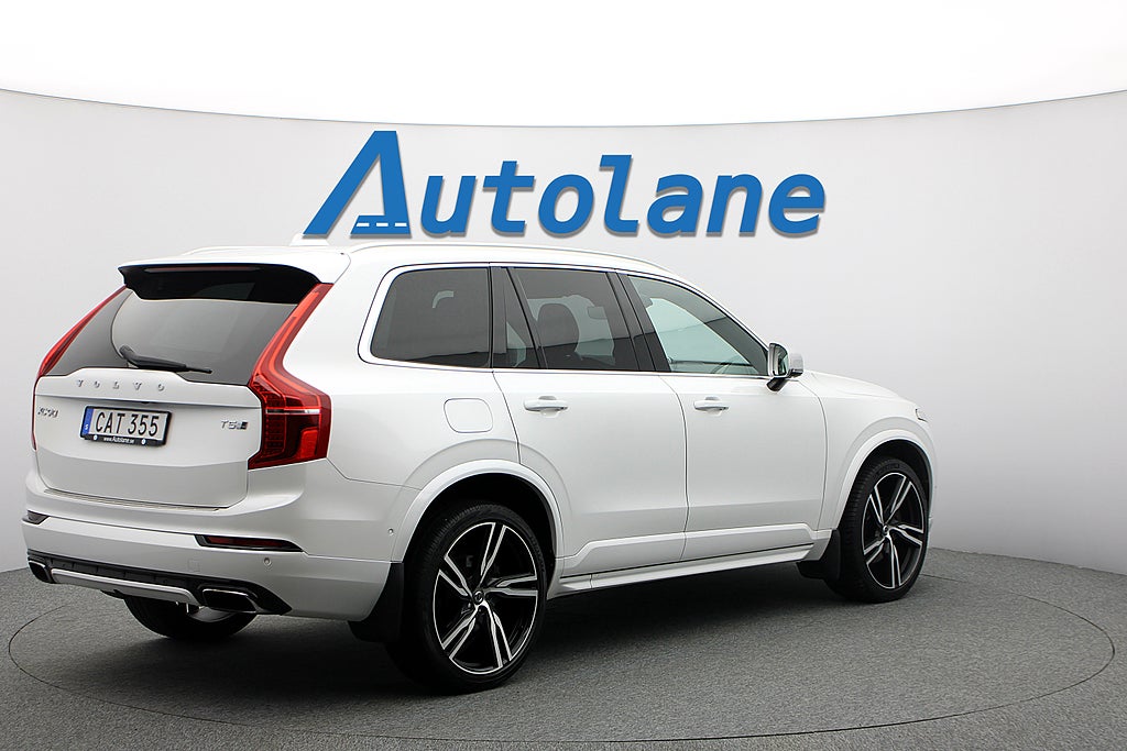 Volvo XC90 T5 AWD R-Design, B&W, Pano, 7-sits, HUD, 22" 250hk