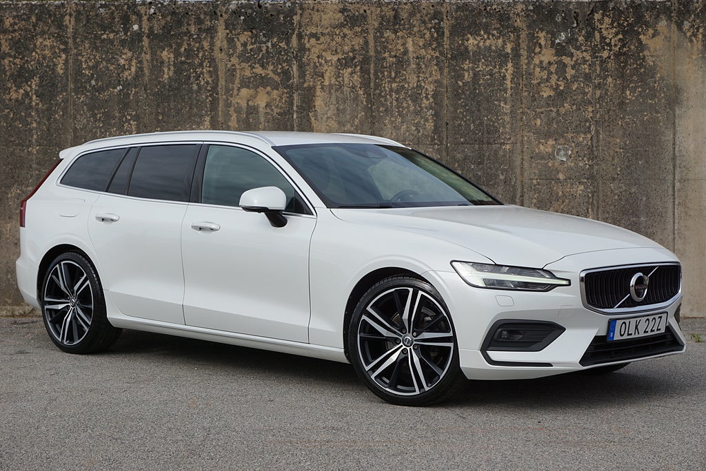 Volvo V60 D4 AWD 190hk Advanced|H&K|HuD|360°Kam|SE SPEC