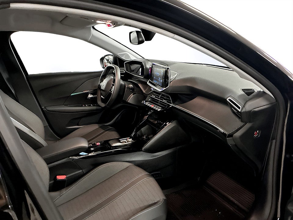 Bild på Peugeot E-208 Allure Pack 50kWh 136hk Aut B-KAMERA CARPLAY