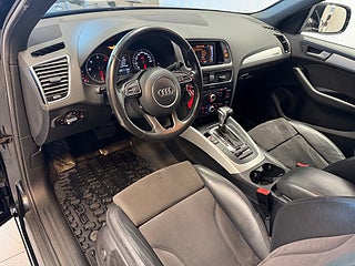 Audi Q5 2.0 TDI quattro Design Drag D-värmare P-sens S&V