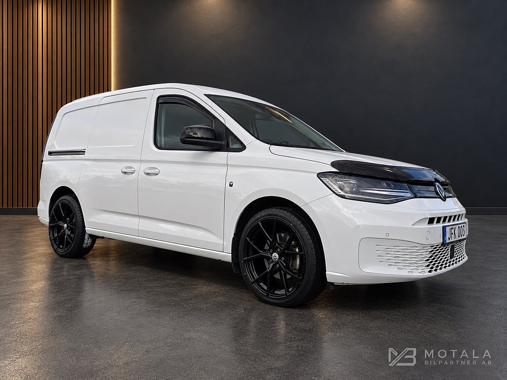 Volkswagen Caddy Maxi 1.5 TSI | 19" | Värmare | Drag | LED | MOMS 