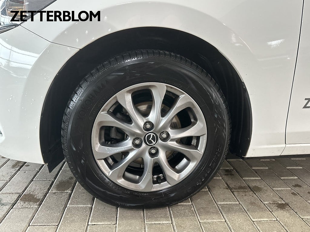 Halvkombi Mazda 2 12 av 15