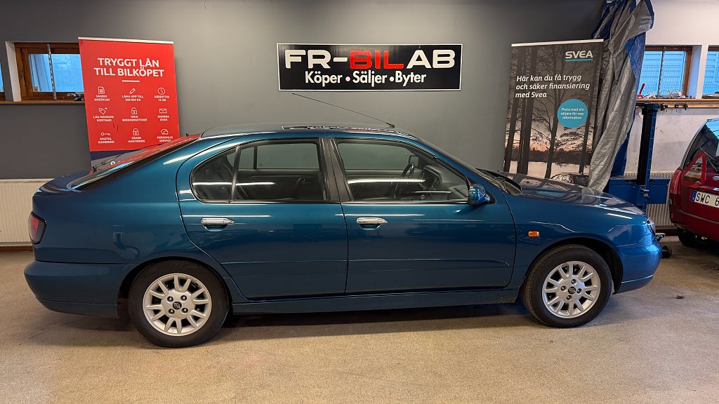 Nissan Primera Hatch 2.0 Välvårdad Mycket Fin ej Rost