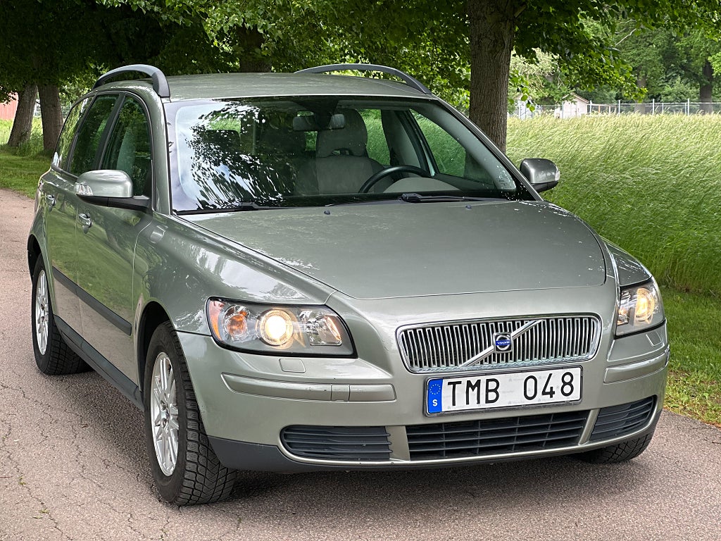 Volvo V50 1.8 Flexifuel Kinetic, Svensksåld, Ny servad 