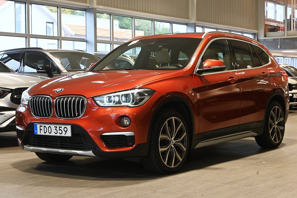 BMW X1 xDrive20d Aut xLine Pano Travel Navi Drag 