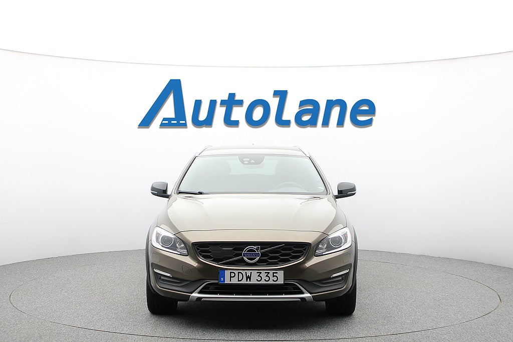 Volvo V60 Cross Country D4 AWD Summum, Kamera, Drag, Värmare, Keyless