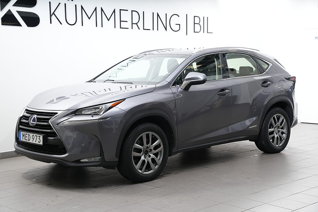 Lexus NX300h 300h AWD 2.5 AWD E-CVT 197hk Läder/Bkamera/Drag