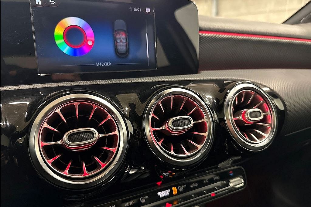 Mercedes-Benz A 180, panorama, backkamera, 1 brukare