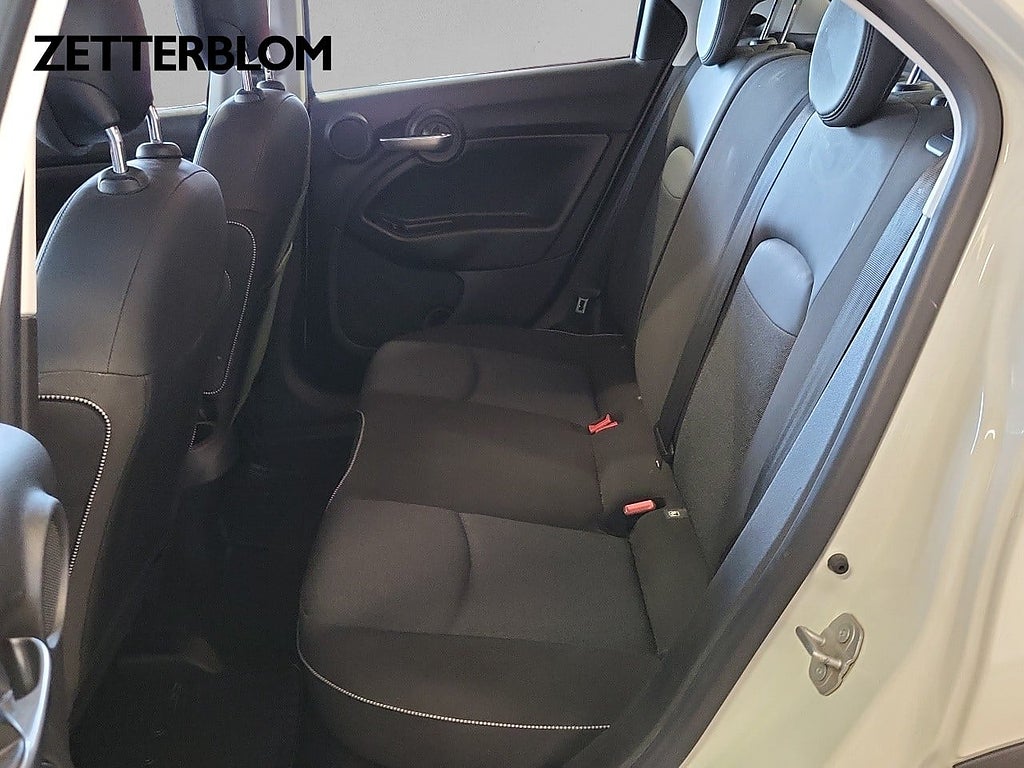 Halvkombi Fiat 500X 9 av 13