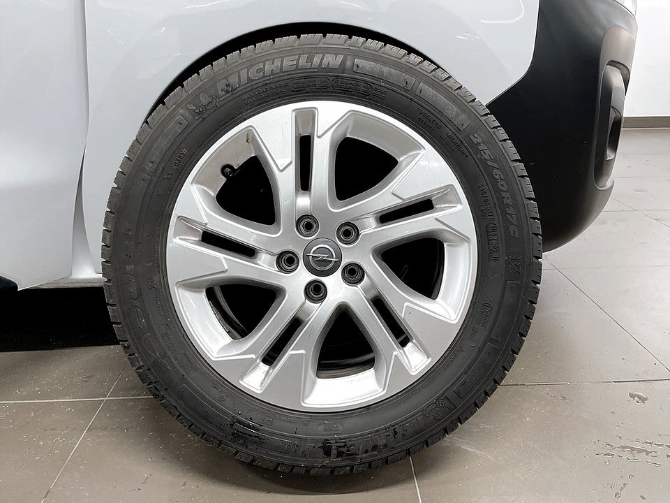 Bild på Opel Vivaro-e Business 136hk 75kWh Aut L2 -B-KAMERA,EN ÄGARE