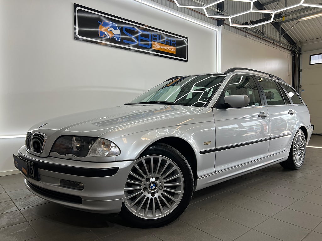 BMW 325 i Touring Manuell, 192hk *En ägare* Låga mil