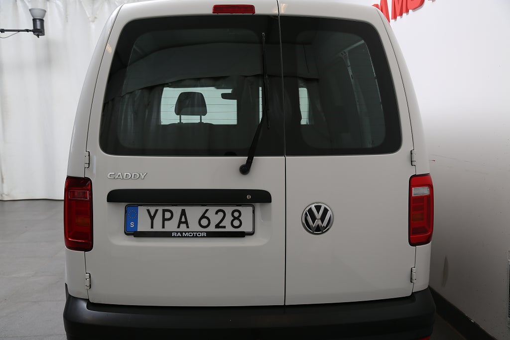 Volkswagen Caddy Van 2,0 TDI 102hk Skåp Värmare Drag 2018