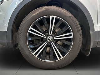 Volkswagen Tiguan 2.0 4Motion GT Drag Dvärm Kamera Psens Massage S/V-hjul – bild 14
