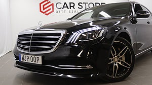 Bilen är den långa versionen av S-klass.