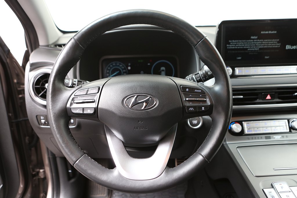 Hyundai Kona EV 100kW 39.2 kWh Essential Kamera Navi KRELL 2022