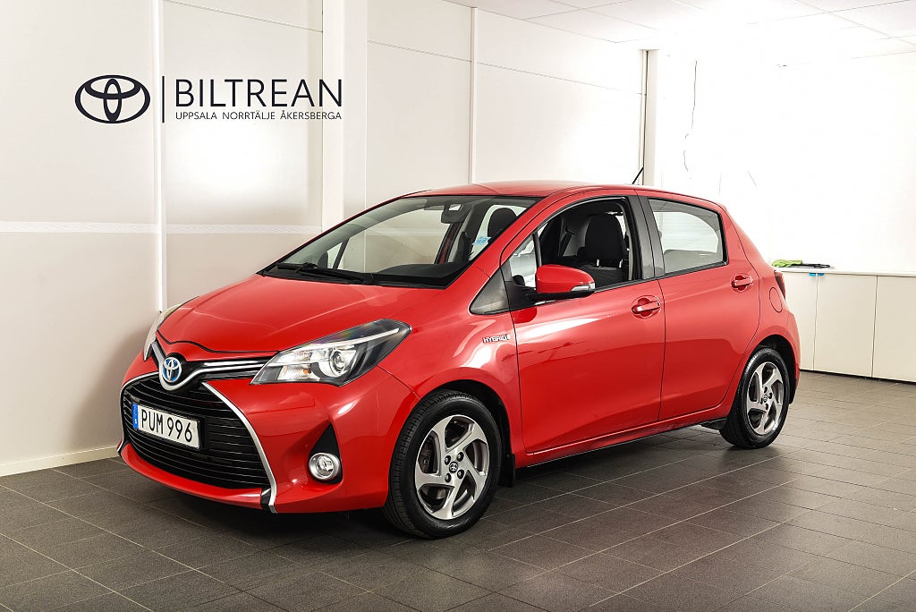 Toyota Yaris Elhybrid Active Backkamera M&K-värm