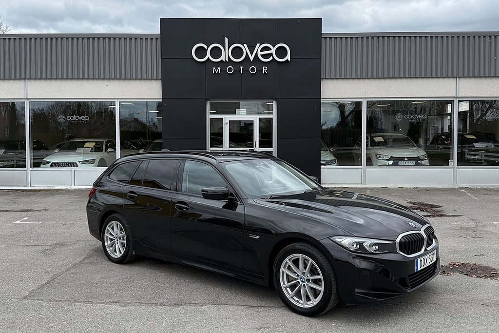 BMW 330e xDrive Touring 292 hk Automat - Elinfällbar dragkrok,
